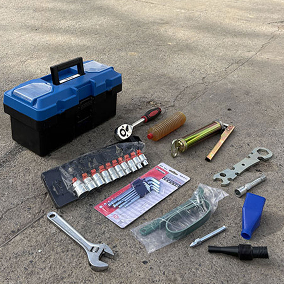 boite a outils mini pelle Rippa R10 rangement outils